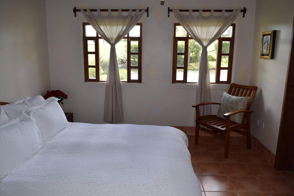 Cottage house كايامبيه المظهر الخارجي الصورة